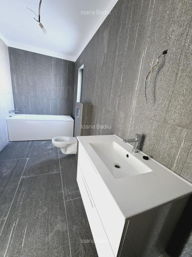 Vila mediteraneana - 4 camere - 2 bai - beci- 455mp teren - incalzire pardoseala - 8
