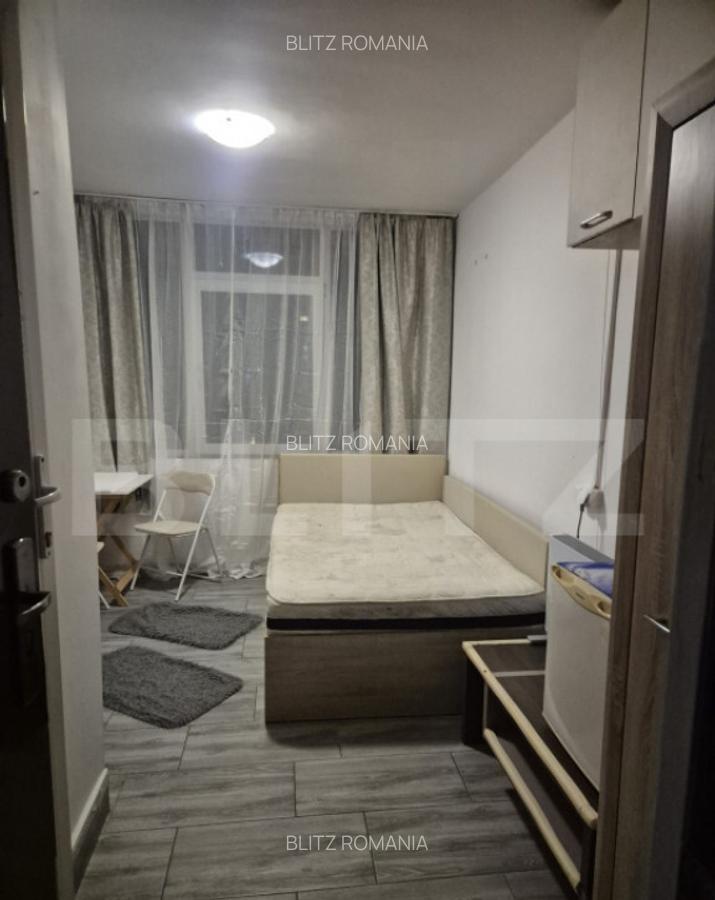 Camera de inchiriat, cu baie eleganta si mica chicineta, zon - 5