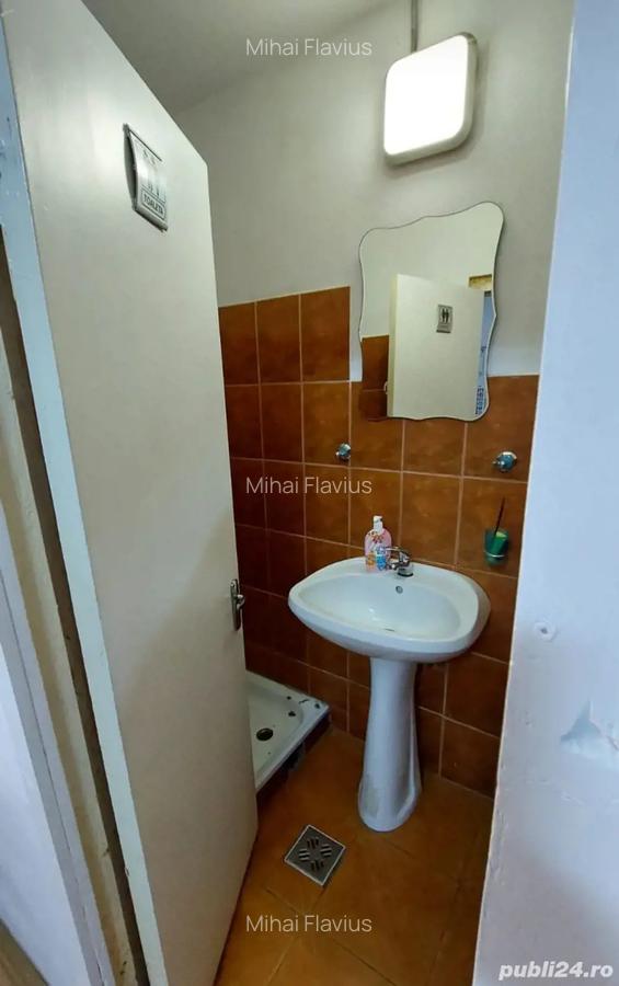 Casa sau spa?iu comercial - 3
