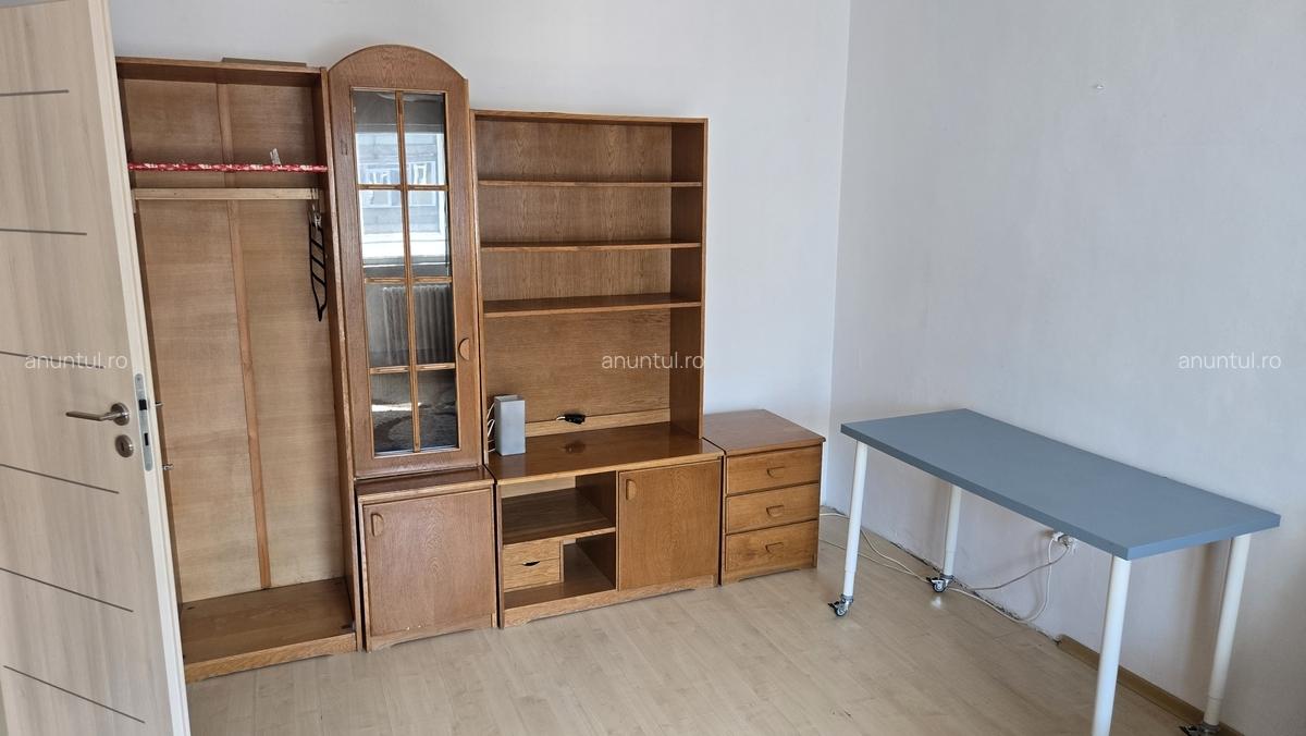 Tineretului, str Piscului 20, vis-a-vis de parc, proprietar - 2