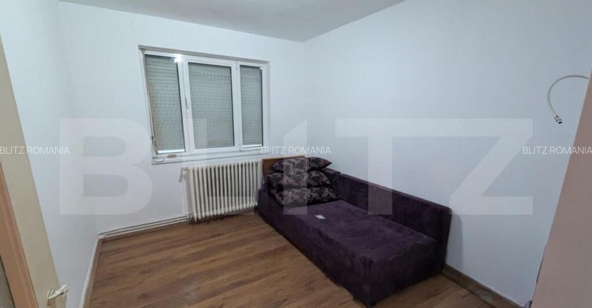 Apartament cu 3 camere, decomandat, cetate - 4