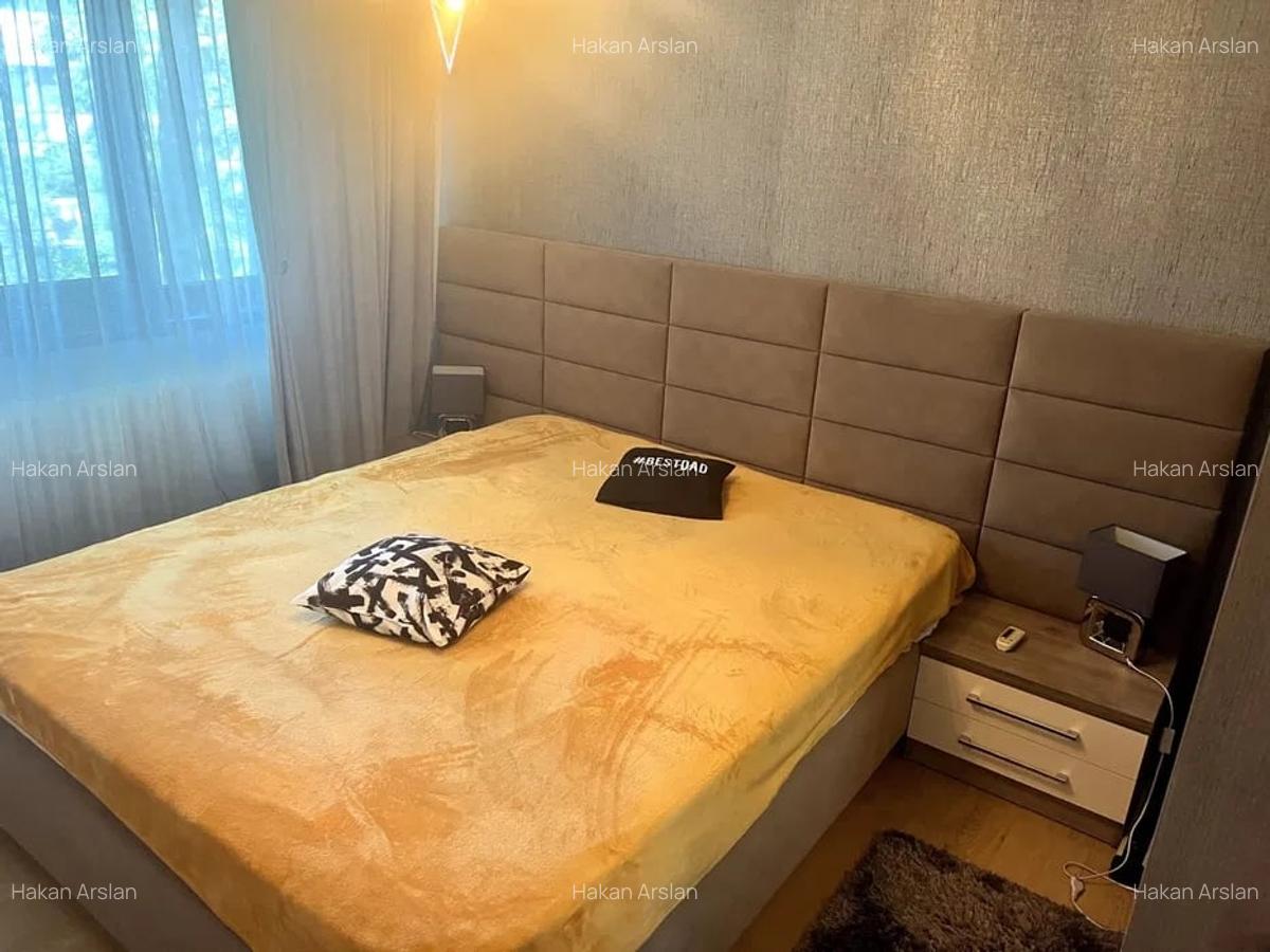 Apartament de 3 camere mobilat complet, parcare, zona  Crangasi - 3