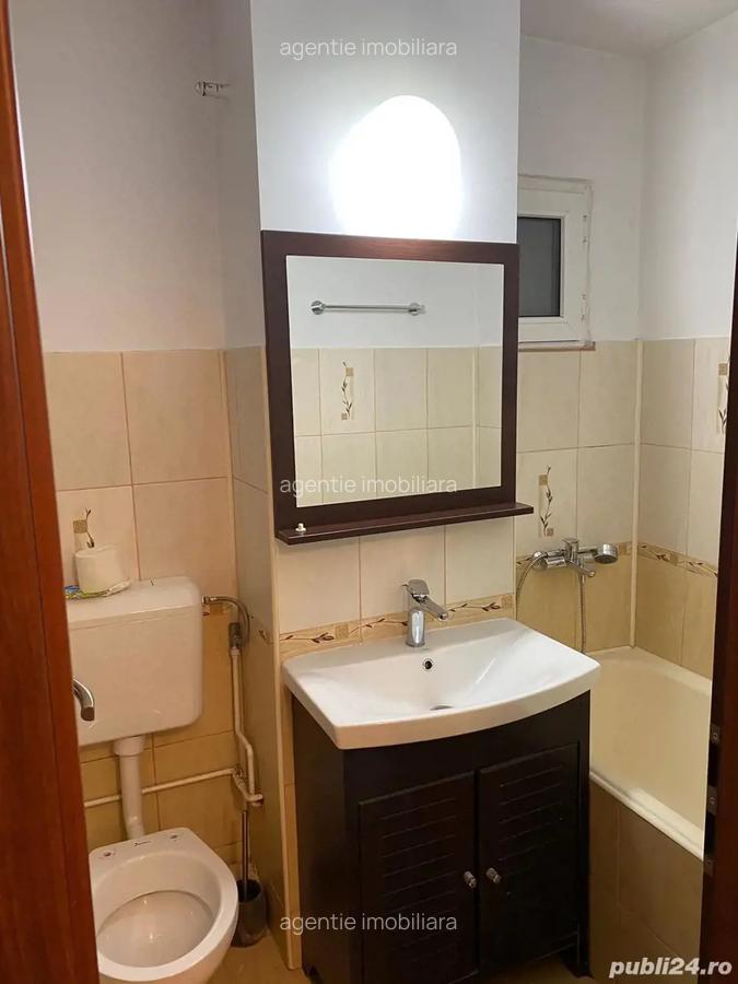 Decomandat, et 1 , centrala , zona Bogdanesti - 10