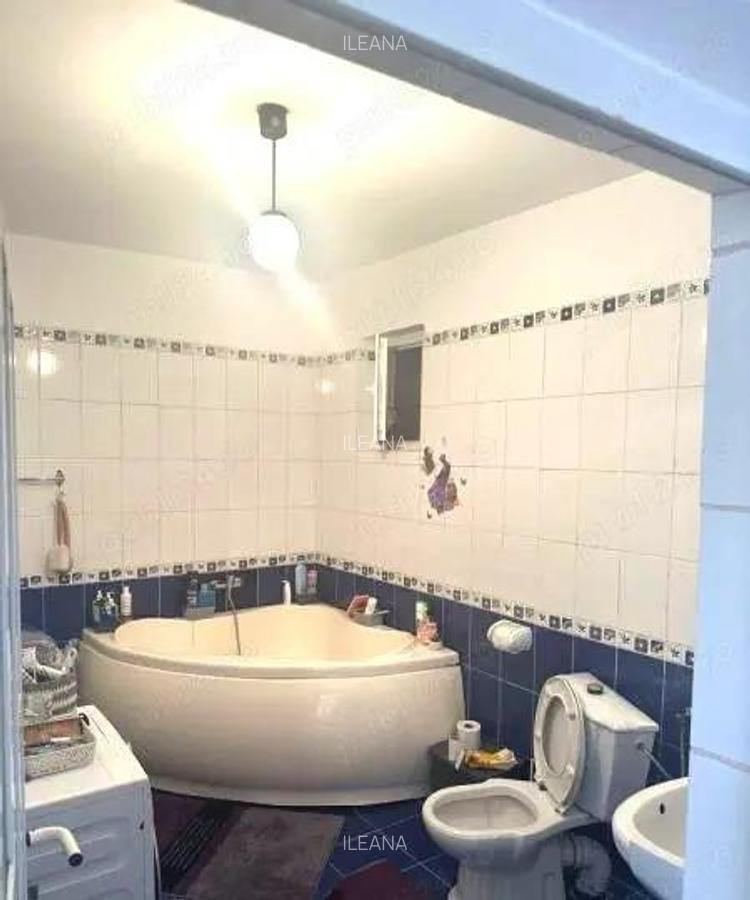 GARA- bratianu..casa caramida - 3