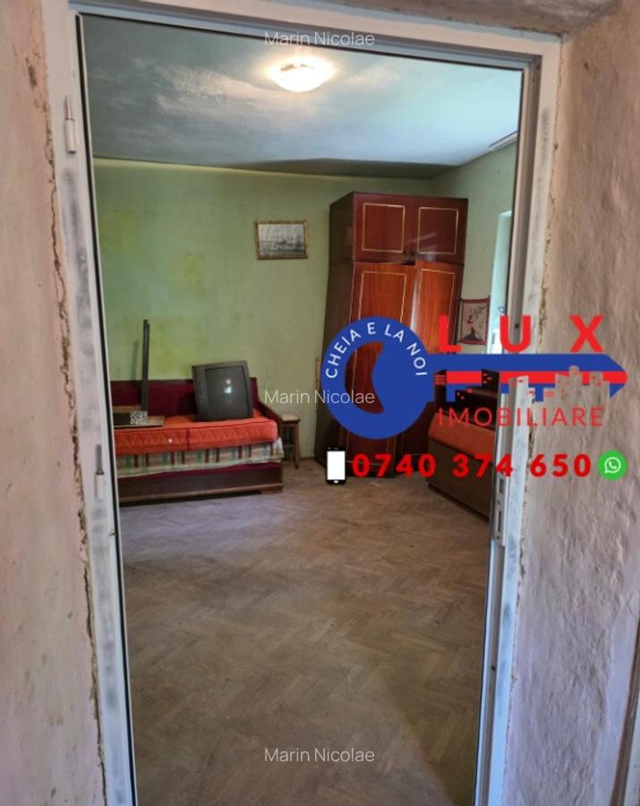 ID 6690 Casa de vanzare in Zona Pia?a Noua - 2