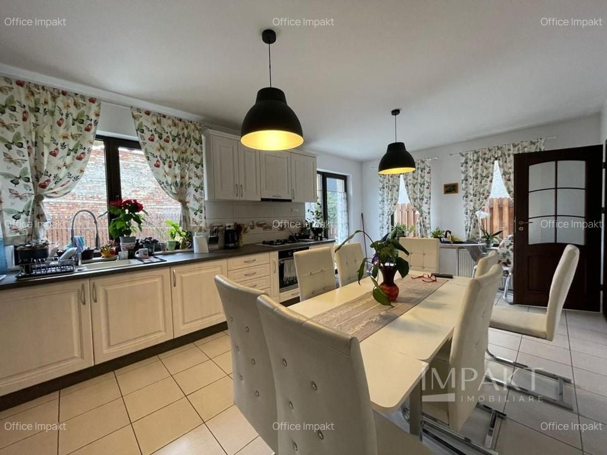 Casa  cu 4 Camere si Garaj in Cartierul Someseni, Cluj-Napoca - 20