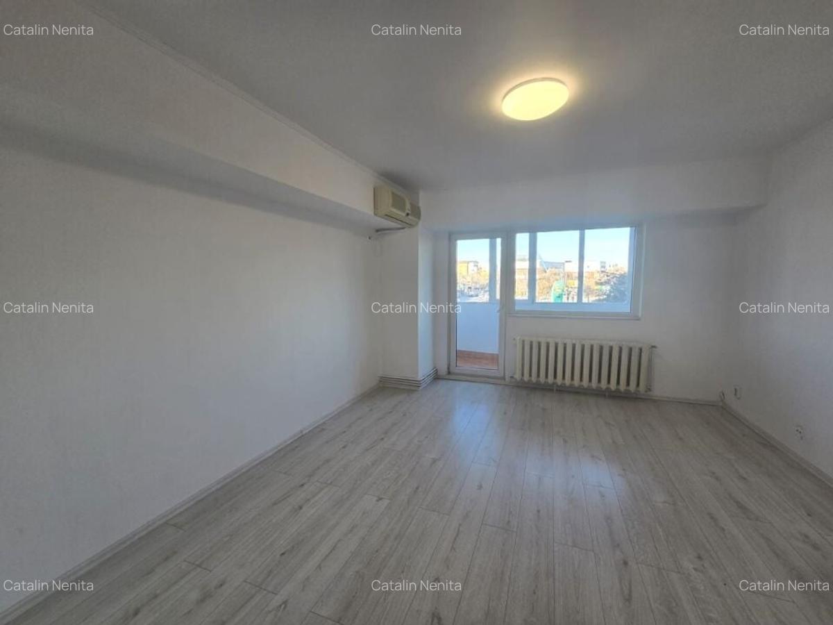 Apartament cu 3 camere decomandat în Colentina - 1