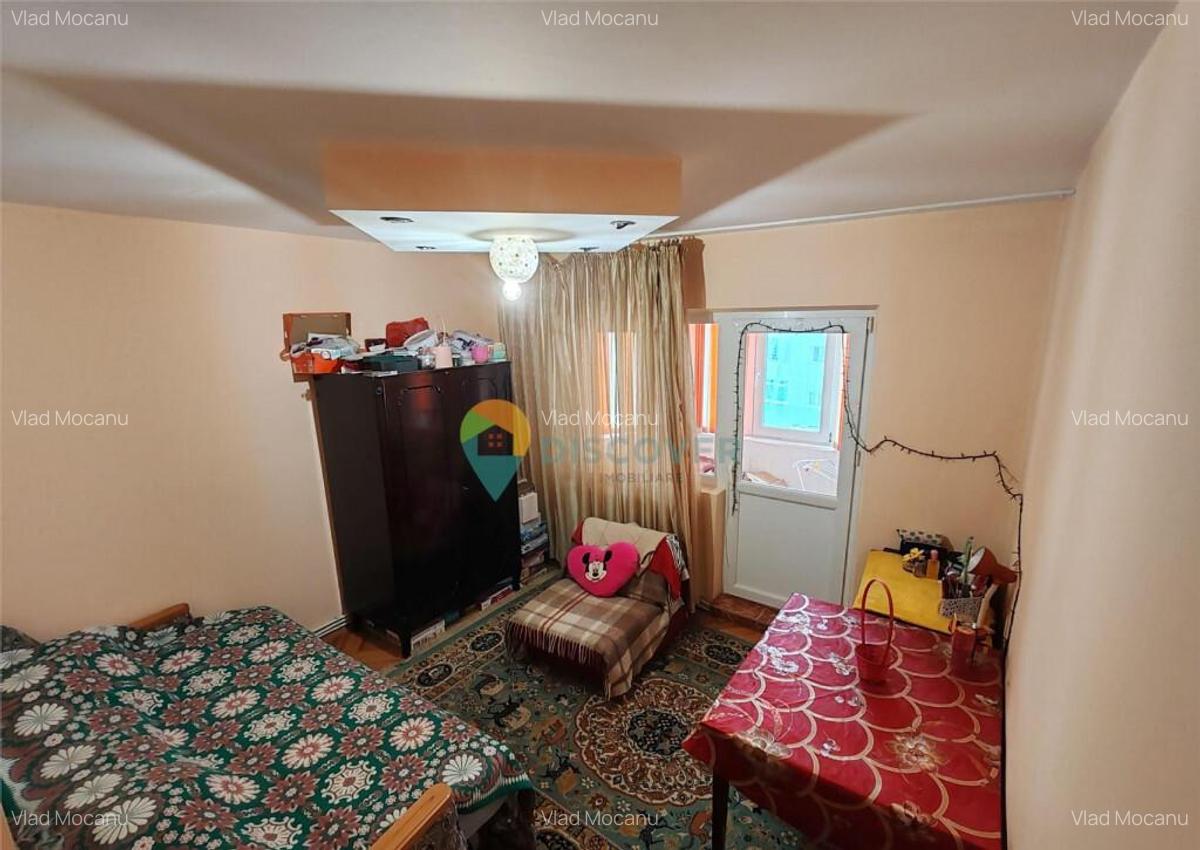 Zona Mioritei , 2 Camere Decomandate ,Bucatarie Spatioasa , - 3