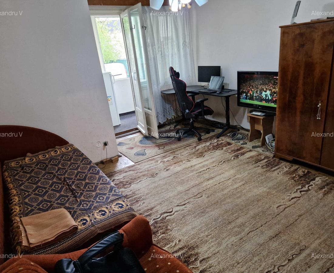 Apartament cu 2 camere decomandat, mobilat în Progresul - 1