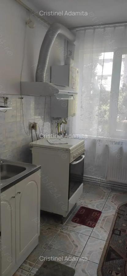 3 camere, etaj 1,confort 1 , ?iglina 3, bloc H - 9