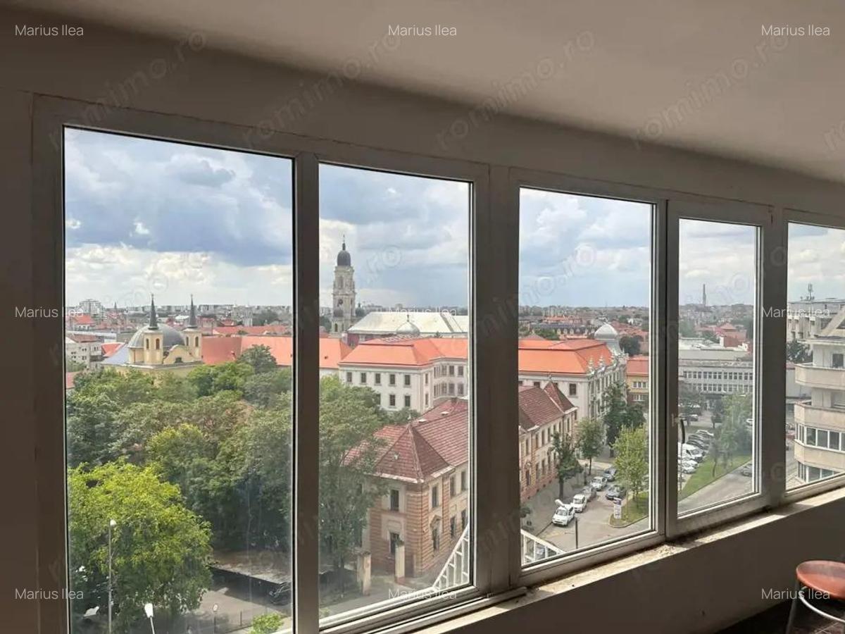 Apartament cu 4 camere de vanzare pe Bld Magheru din Oradea - 1