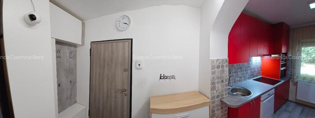 Apartament cu 4 camere decomandat în Decebal - 3