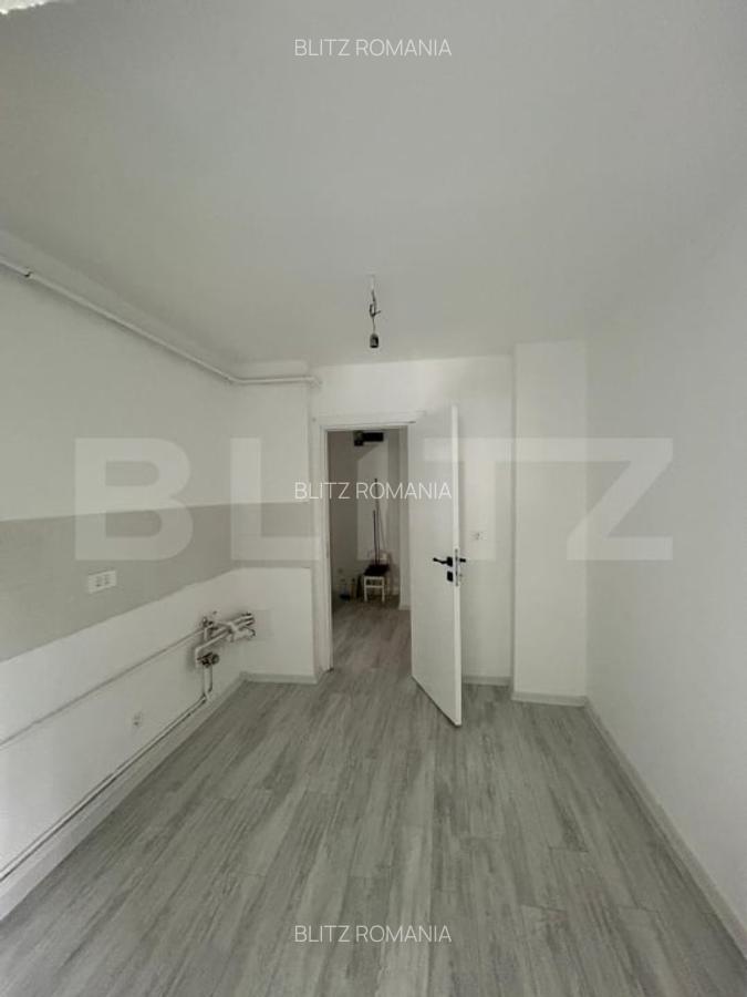 Apartament cu 2 camere decomandat în Triaj - 9