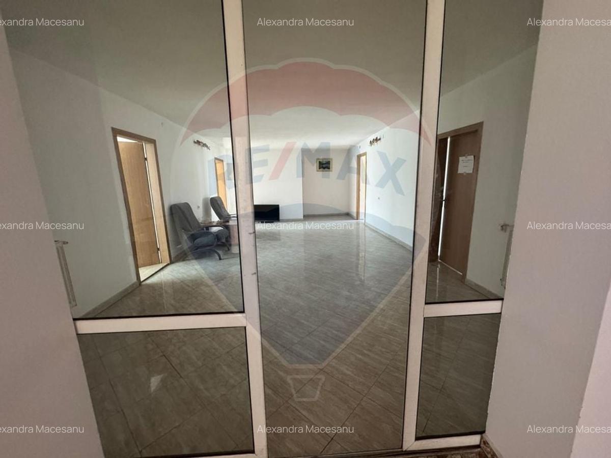 Spatiu comercial de 900mp de vanzare in zona Romanesti - 30