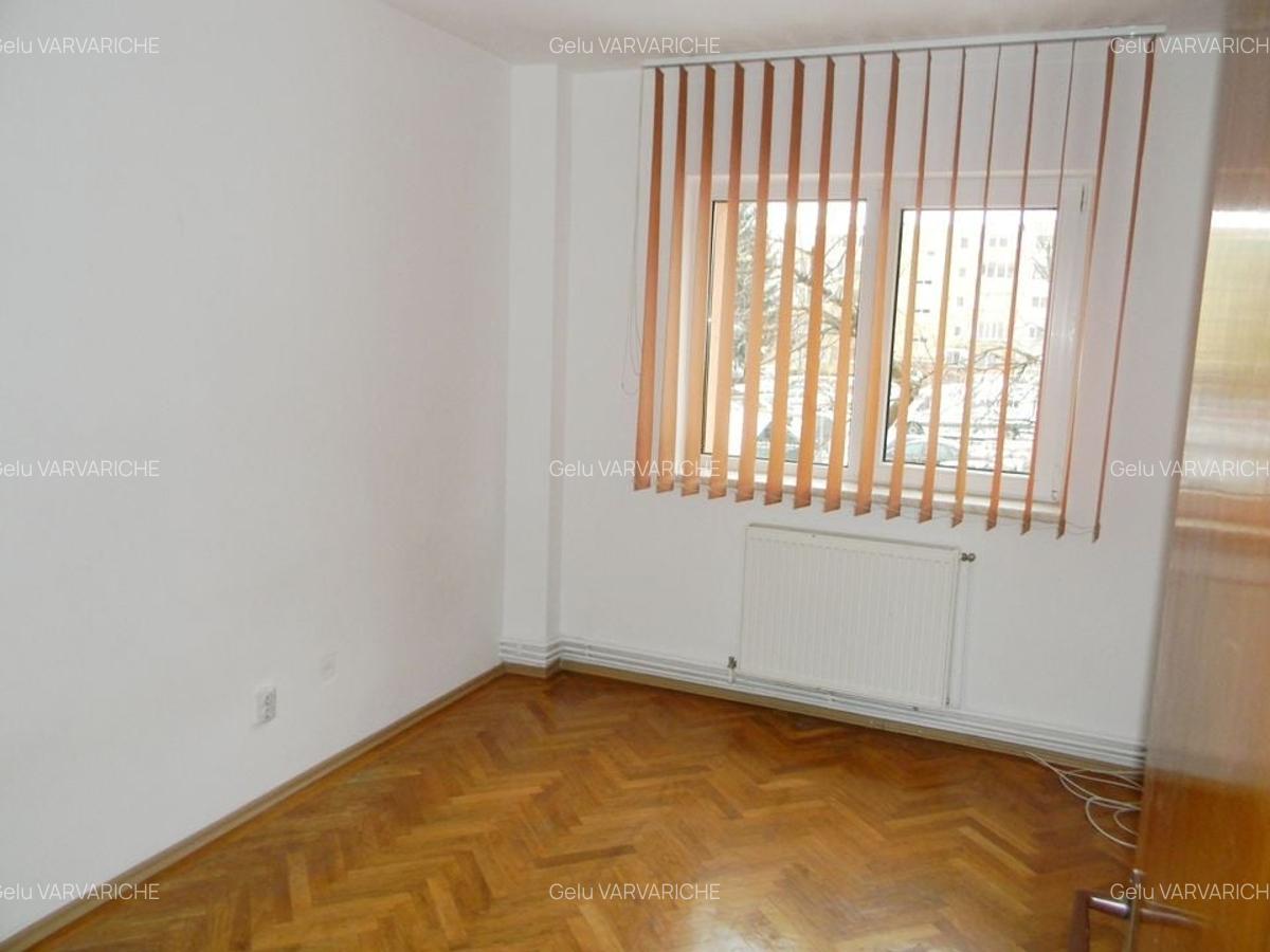 Apartament cu 3 camere, bucataria mobilata-utilata - 7