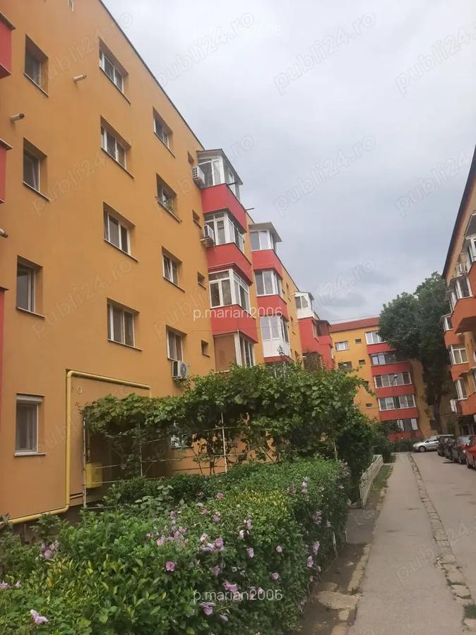 Proprietar vand garsoniera confort 1 etaj 2 - 1