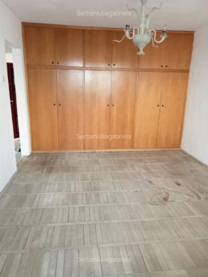 Proprietar -   apartament Casa de  Cultura sau schimb cu casa Sinaia  centru - 8 Proprietar -   apartament Casa de  Cultura sau schimb cu casa Sinaia  centru - 8