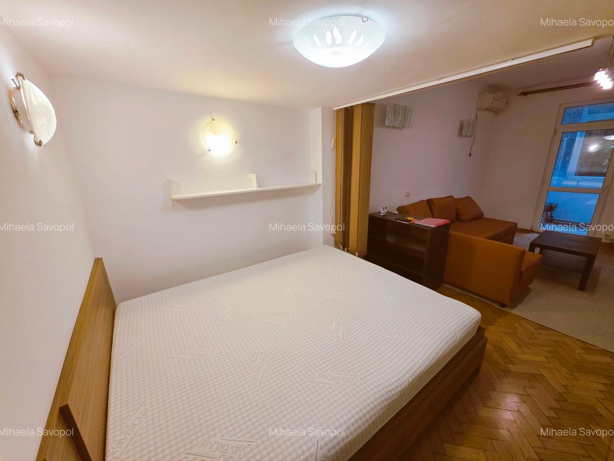 Garsoniera dubla Sala Palatului et 1/7  bloc 1960 centrala proprie 42 mp - 4