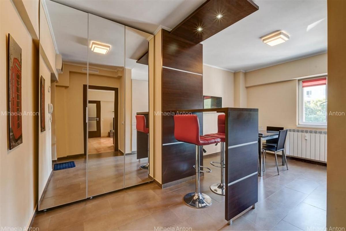 Aviatiei, Crystal Palace, Etaj 1/4, Mall Promenada, Metrou Aurel Vlaicu - 4