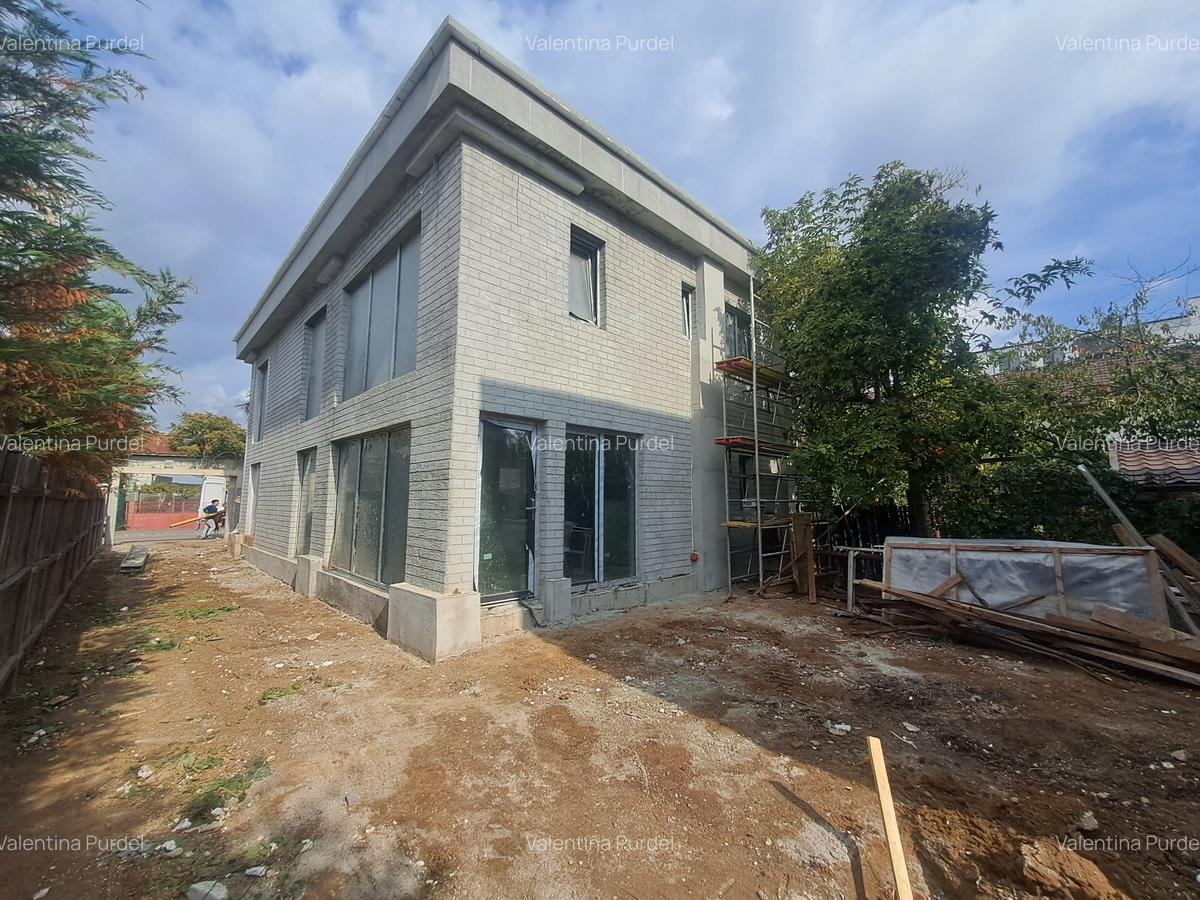 Vila Individuala, Proiect deosebit, teren 234 mp - 2
