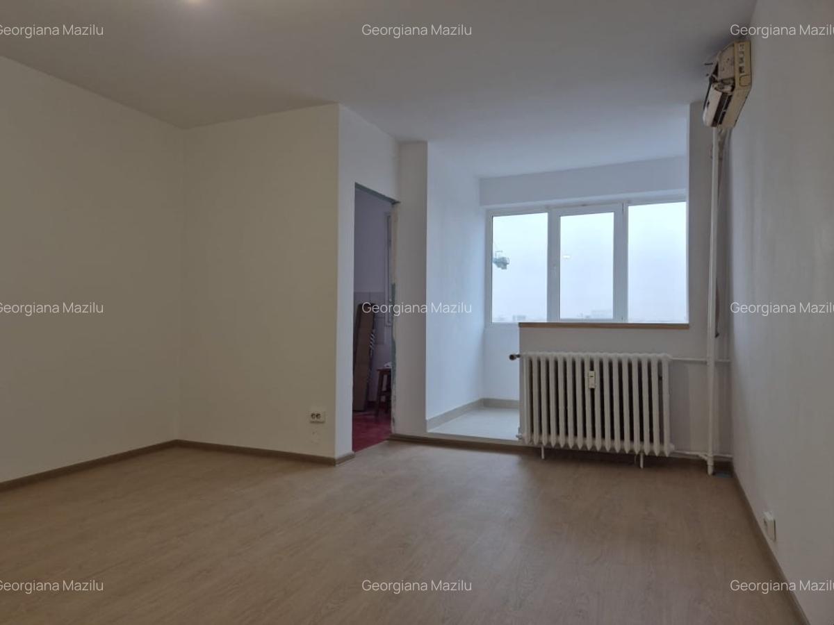 Garsoniera semidecomandata proaspat renovata - 2