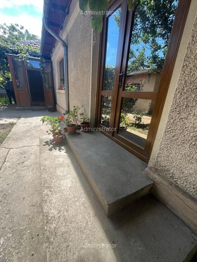 Casa km 5 cu teren mare - 1