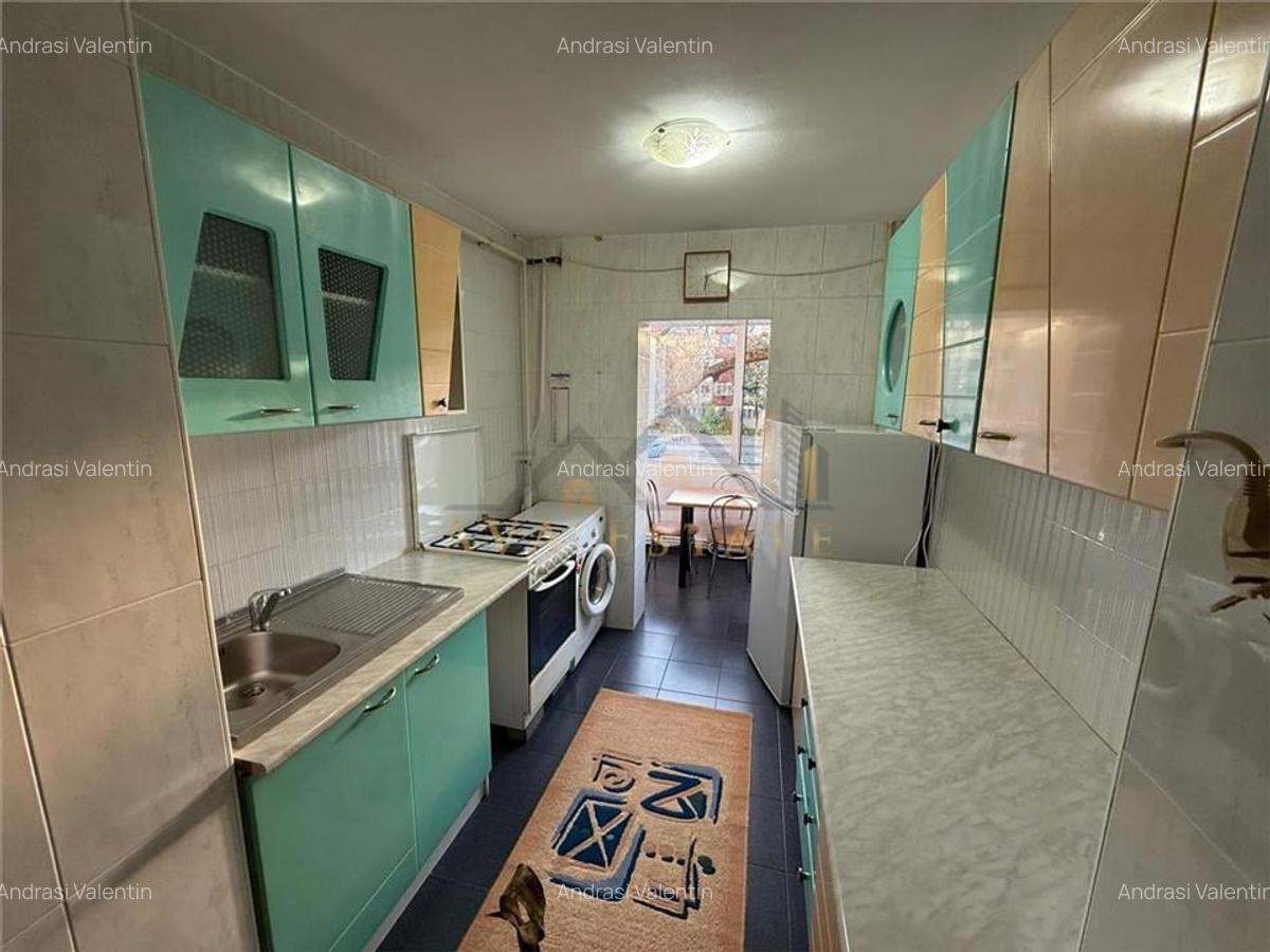 Apartament 2 camere, decomandat, 50 mp, Et.1 + centrala - Zona Torontalului - 8 Apartament 2 camere, decomandat, 50 mp, Et.1 + centrala - Zona Torontalului - 8