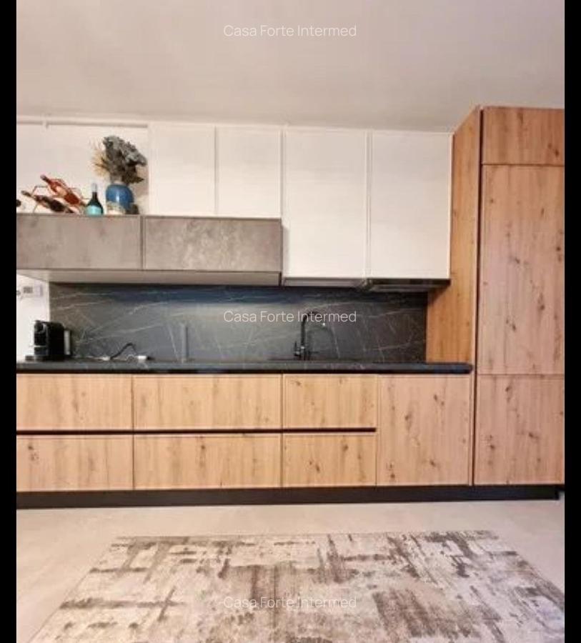 Apartament 3 camere  centrul Mamaiei Barrels, vedere la mare și lac  210000 eur - 10