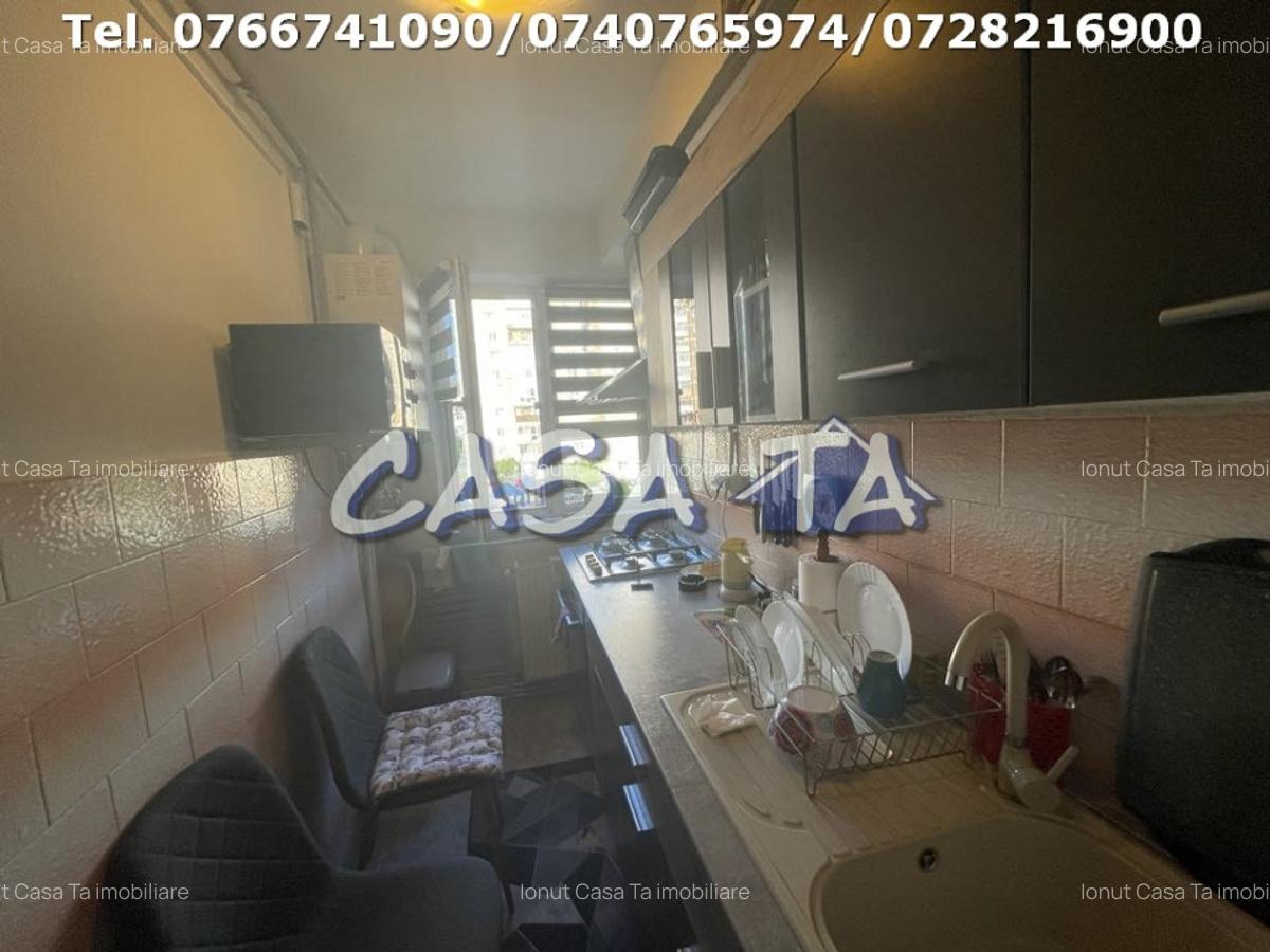 Apartament 3 Camere, Etaj 2, Strada Aleea Plopilor - 12