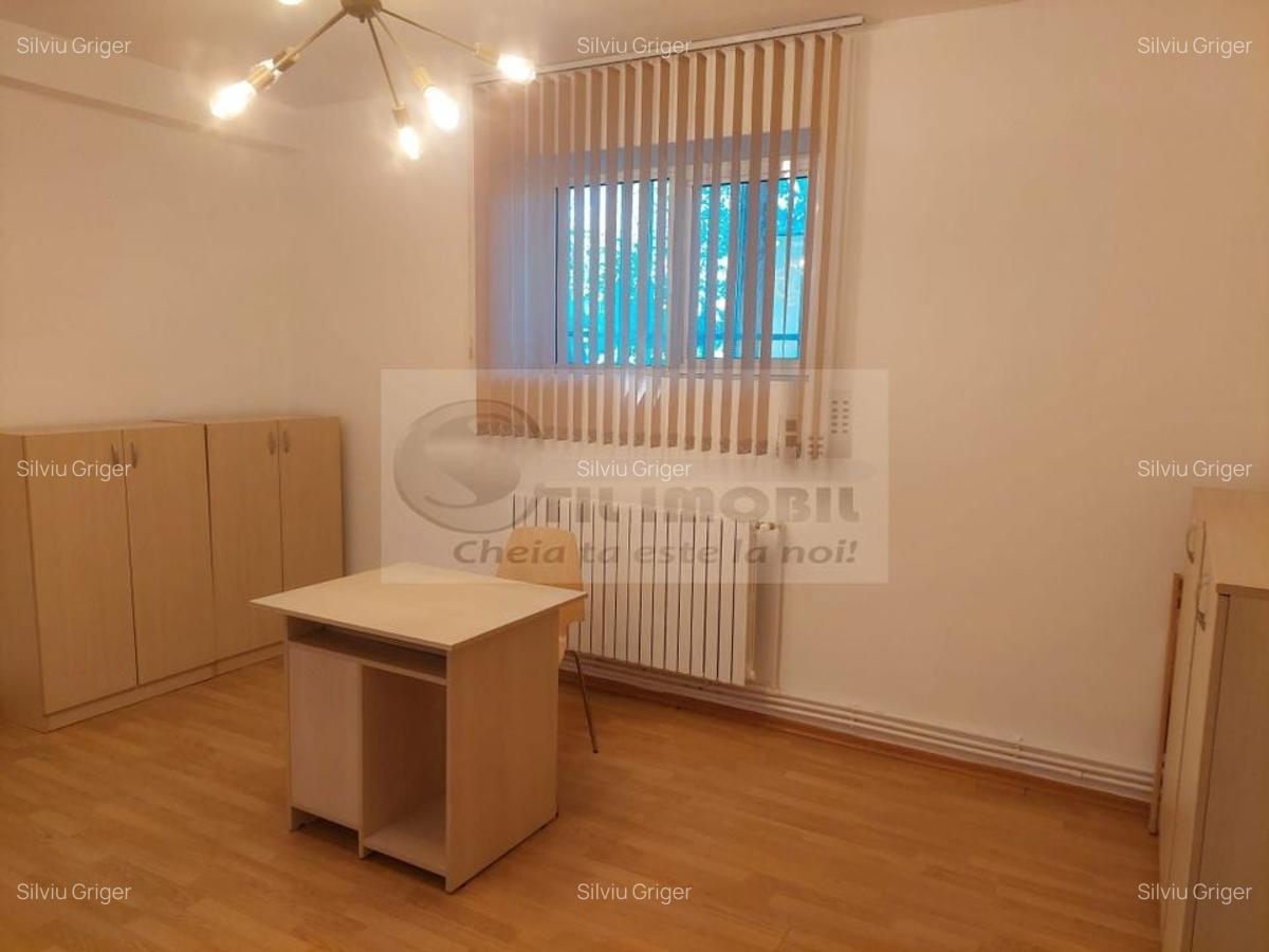 2 cam decomandat o demisol o Copou o 43 mp o 93.000 EUR negociabil - 1 2 cam decomandat o demisol o Copou o 43 mp o 93.000 EUR negociabil - 1