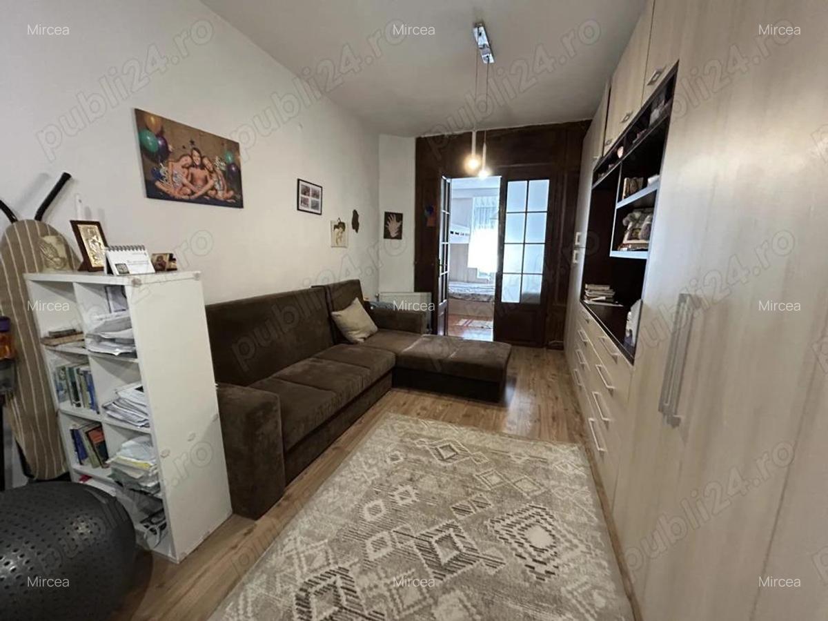 Vand apart.2 cam.central,str.Cicio Pop,renovat,st.107,parter si demisol.modern - 1