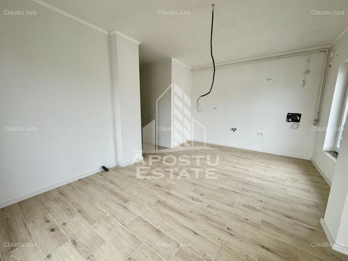 Apartament cu 4 camere, terasa de 30 mp, zona Planetelor din Giroc - 2