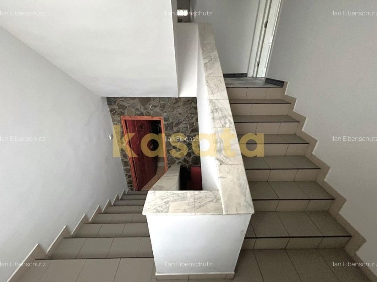 Casă spațioasă cu 5 camere în Crangasi | Curte 190 mp | 222 mp utili - 19