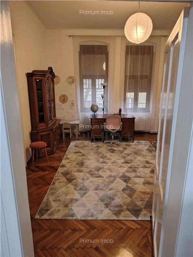 BALCESCU - Cladire renovata - 3 Camere - Centrala proprie  - Curte 137mp - 5