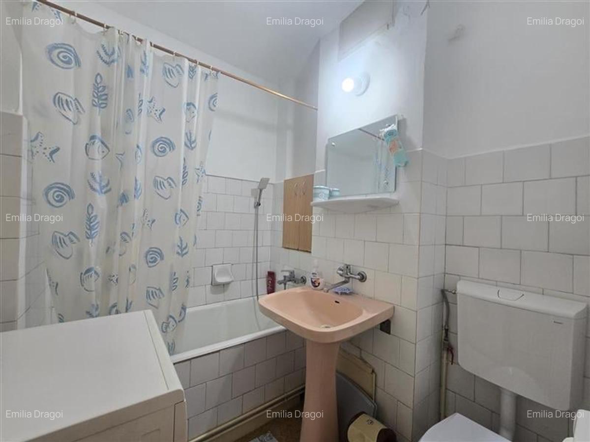 Apartament 4 camere ultracentral vedere panoramică Bacau - 13