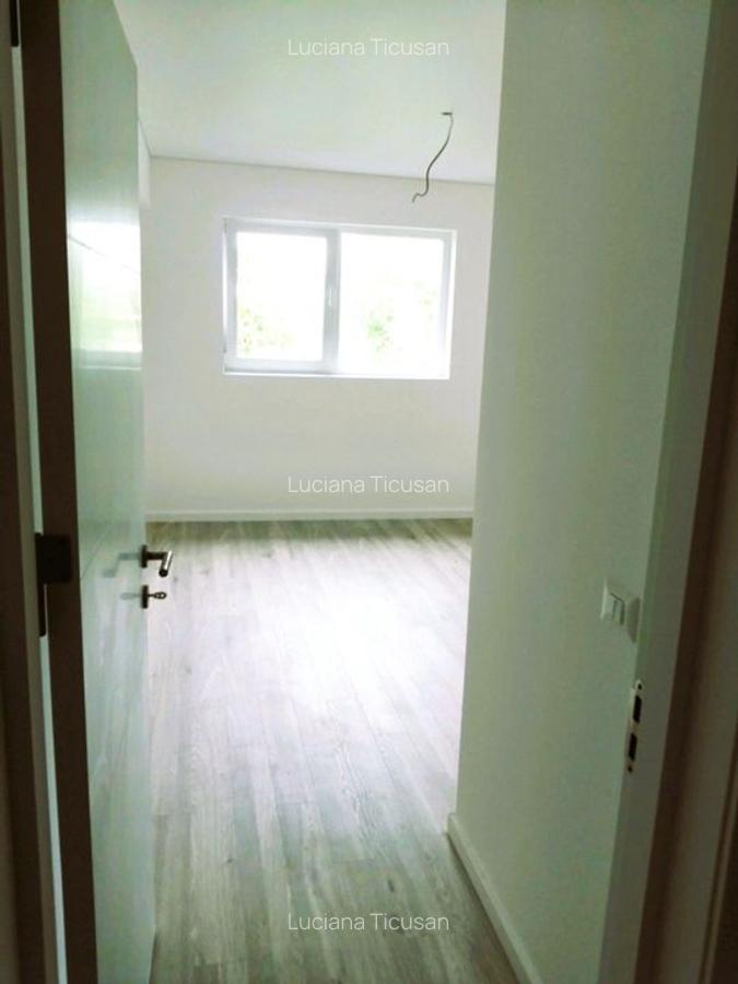 Apartament cu 2 camere decomandat în Apărătorii Patriei - 3
