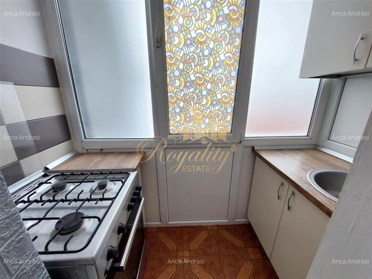 Apartament 3 camere, 2 dormitoare- Zona Sagului - 8