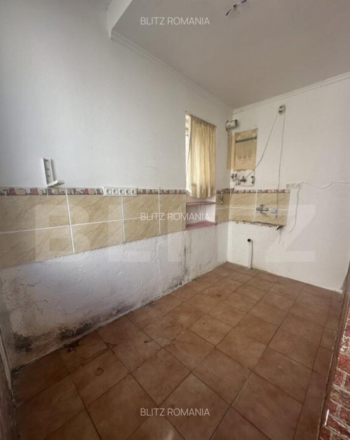 Casa de locuit cu 3 camere, 80 mp, cu 683 mp teren, zona Cen - 5