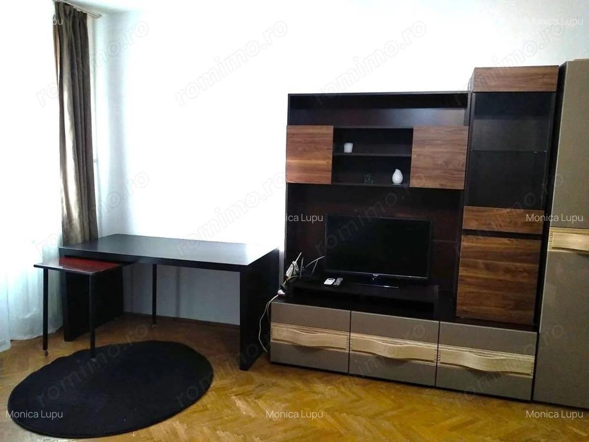 Inchiriere garsoniera 2 min metrou Costin Georgian - 1