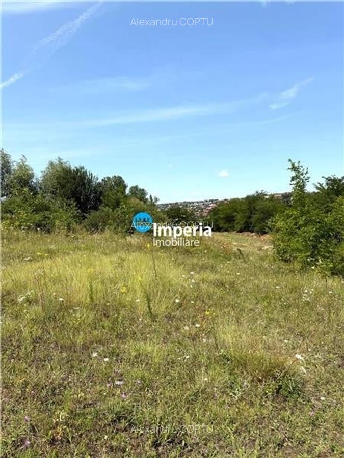 Teren de vanzare cu Ieșire Directă la Lac Ezăreni  880 mp  Priv - 2