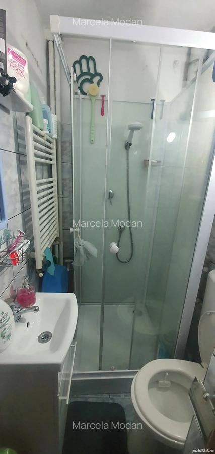 Vand apartament 3camere confort 3 - 4 Vand apartament 3camere confort 3 - 4