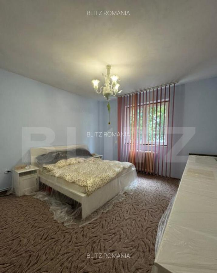 Apartament de vanzare, cu 2 camere, 54 mp, zona Margeanului - 8