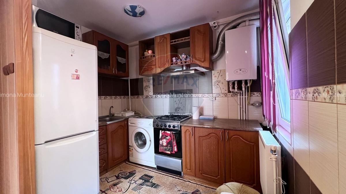 Apartament cu 2 camere de vanzare in zona Micro 39A I Galati - 2