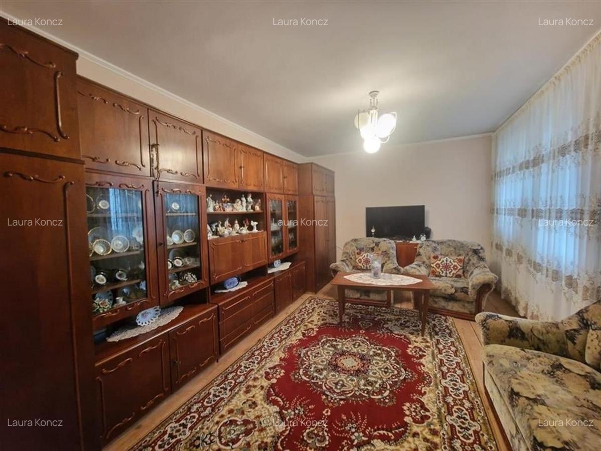 Apartament cu 2 camere semidecomandat în Rogerius - 3