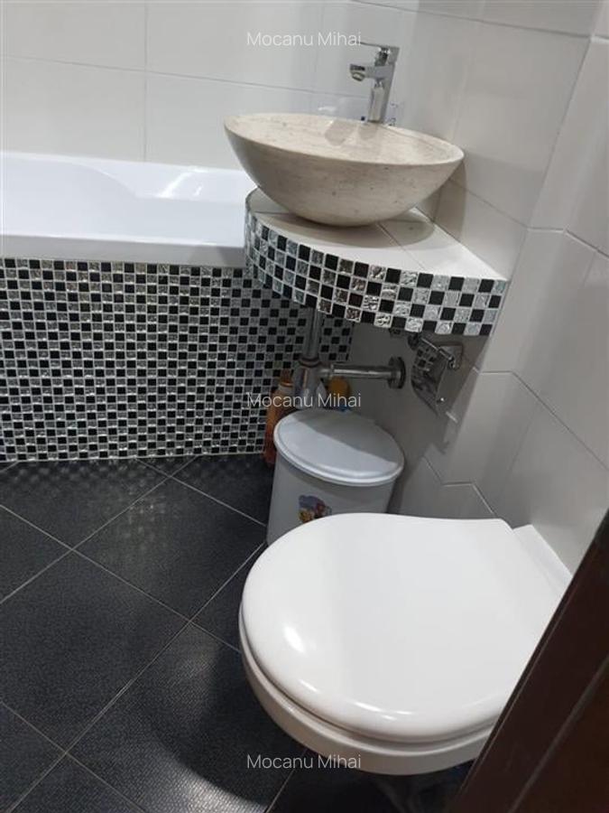 2 camere decomandat zona Mircea cel Batran - 2