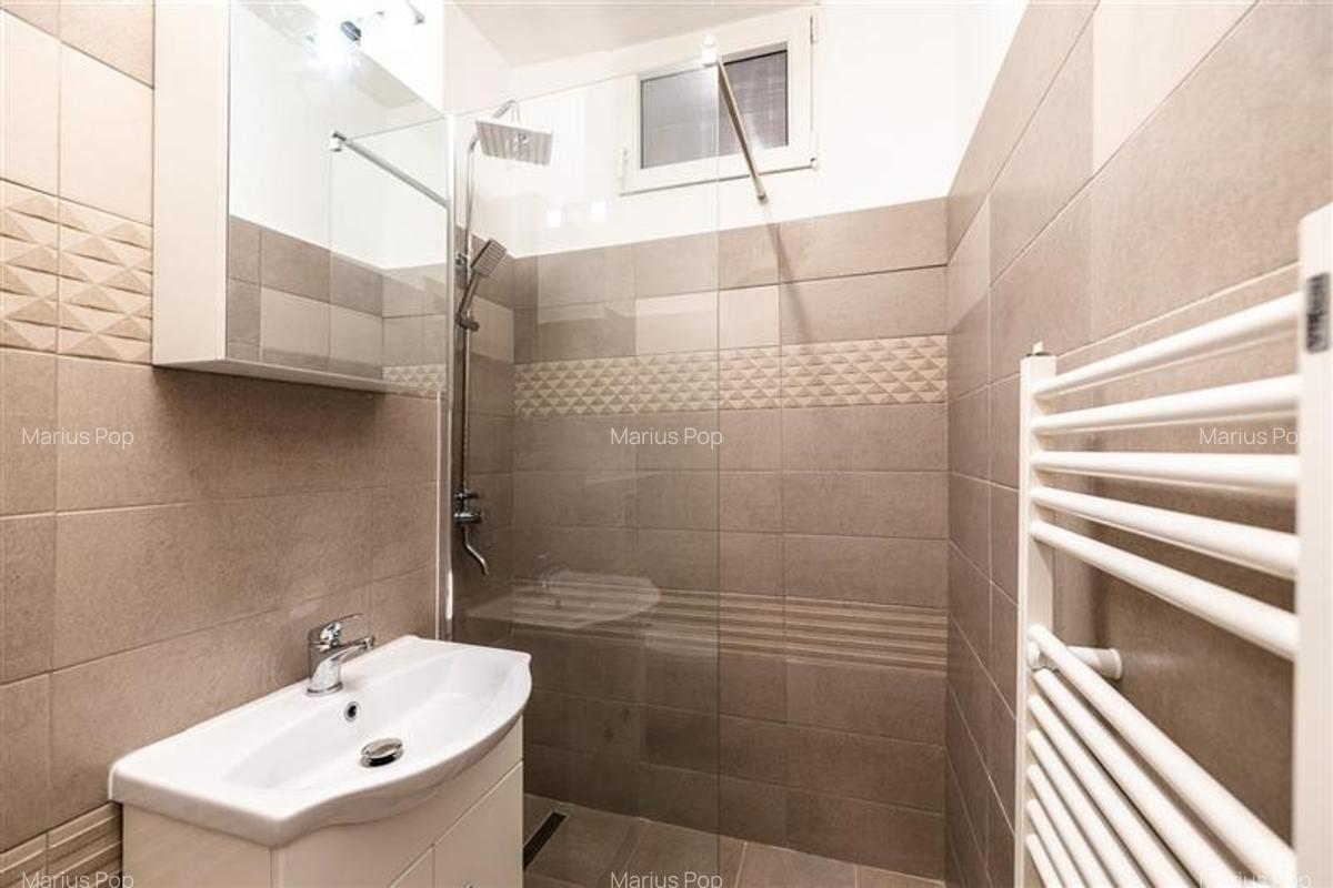 FILM&Tur 3D! Apartament renovat, etaj2, Centrul Civic, Brasov - 18
