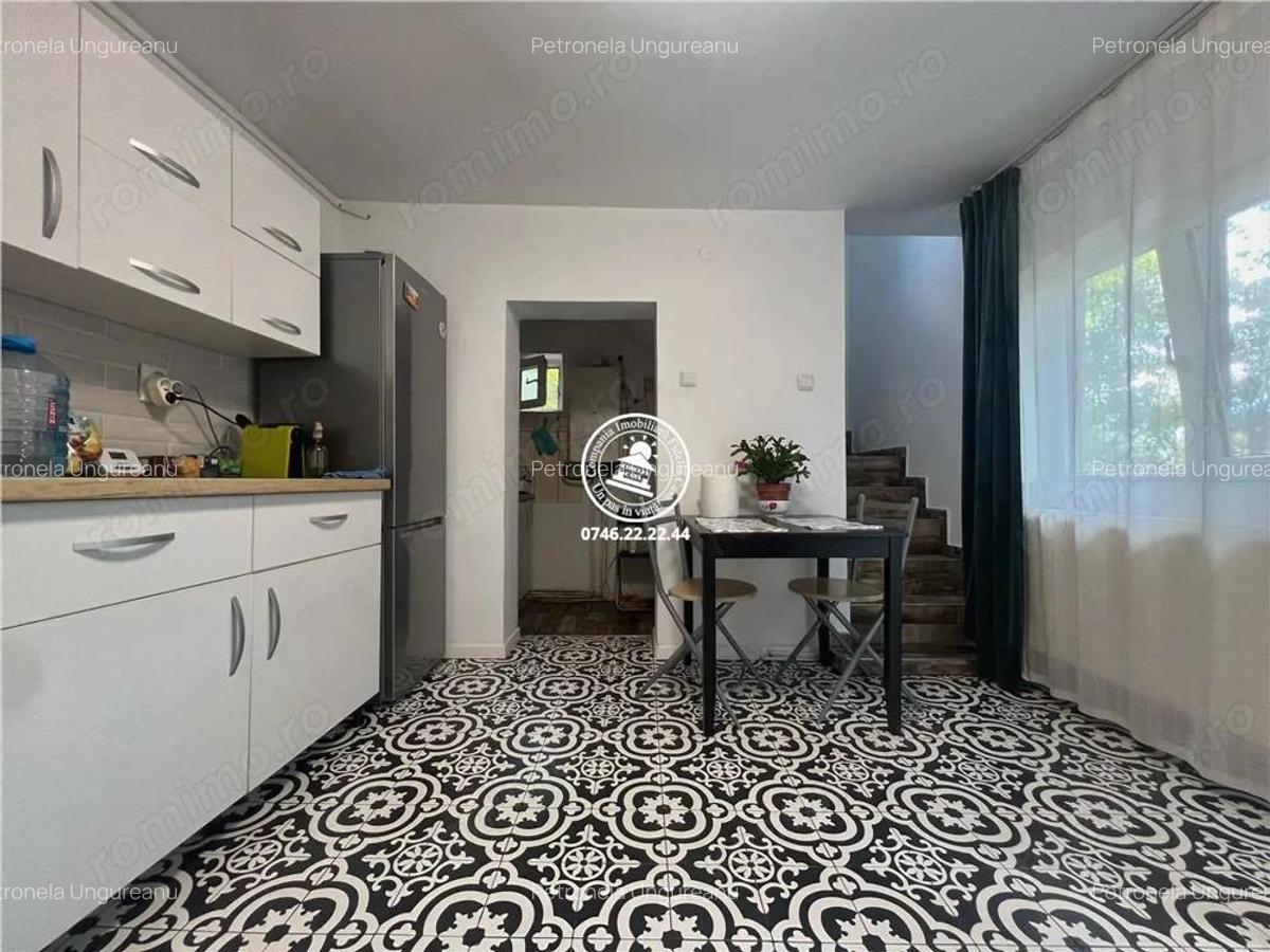 Apartament 2 camere de vanzare Tg Cucu - Podul de Fier, - 1