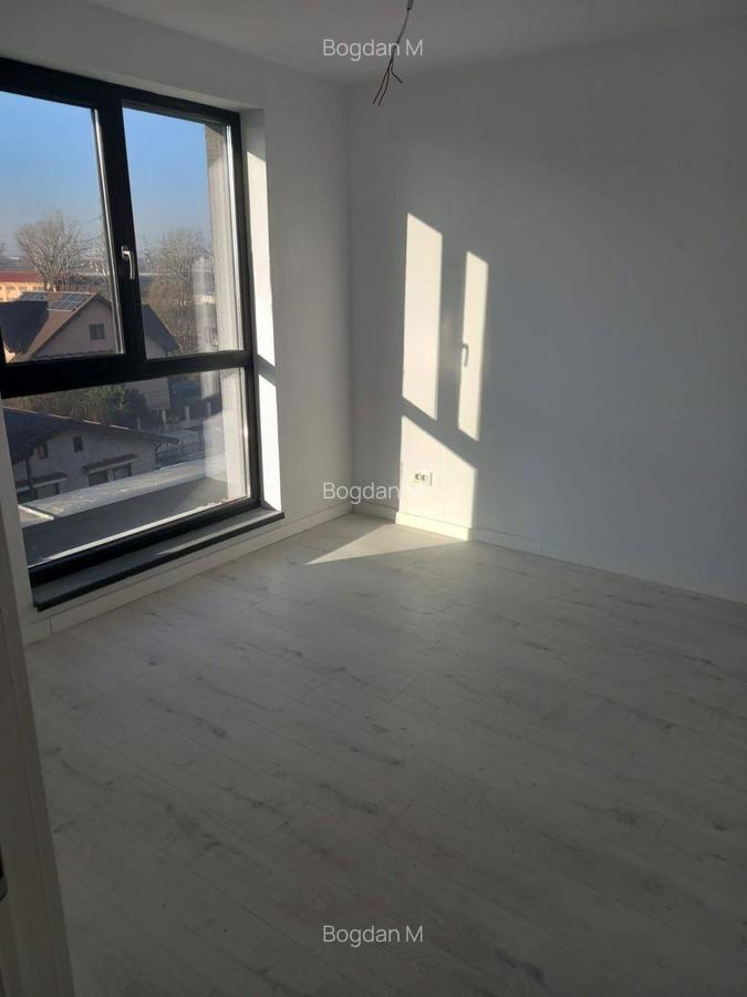 N. Grigorescu 2 camere decomandat 56 mp + terasa 15 mp - 6