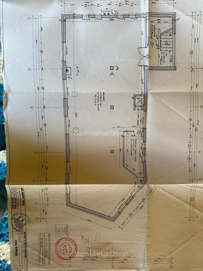 Spațiu comercial - Vilă pretabilă pentru clinică medicală / centru medical - 1