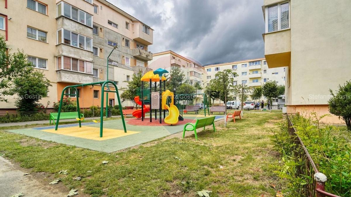 Apartament cu 3 camere de vanzare in zona Central - 10